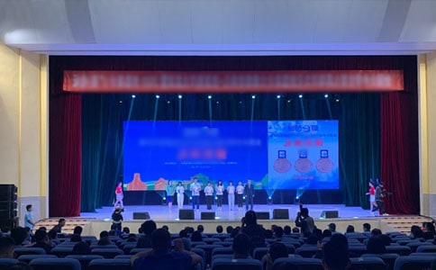 �r���������C����Y�^��У�ͨ��18ƪ��