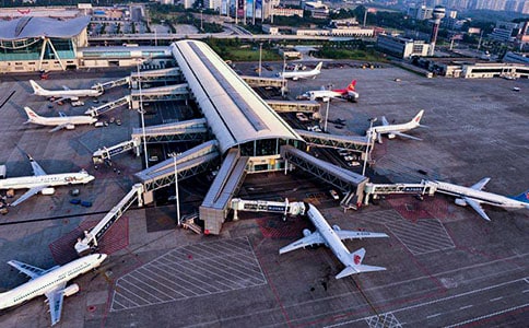 �C���������