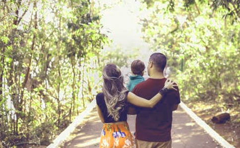 С�������L���ĵ��w�����ģ�ͨ��9ƪ��