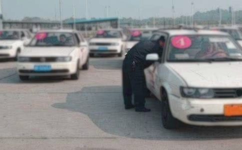 �{У��(f��)����(f��)�a(ch��n)��ȫ���a(ch��n)�����������ģ�ͨ��6ƪ��