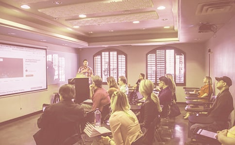 ���½̌W���������Y