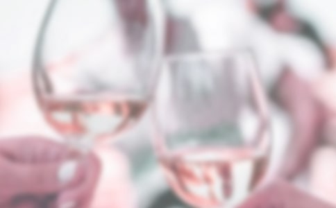 女士給男士敬酒禮儀