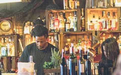 去酒吧說說心情短語 在酒吧釋放心情的說說