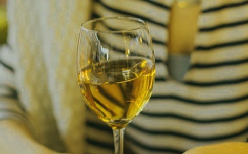 將進(jìn)酒杯莫停的悲傷