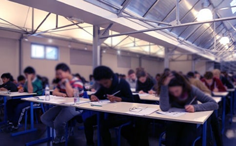 С�W�WУ���п�ԇ�|��������淶�ģ����x12ƪ��