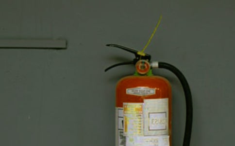 安全生產(chǎn)更換滅火器簡報