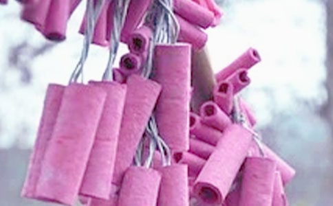 放煙花炮竹的'作文