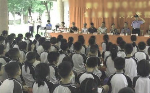 С�W(xu��)У�L����ɢ�W(xu��)��Y��(y��u)���vԒ�巶�ģ����x19ƪ��