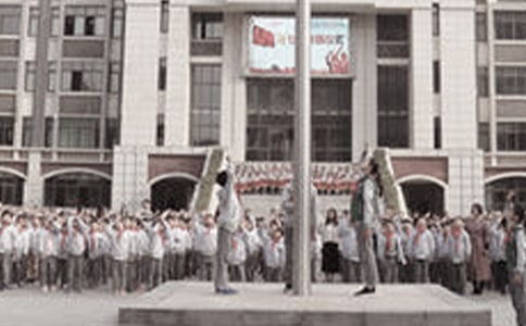 һ�꼉�n�ġ������졷�̰���ͨ��12ƪ��