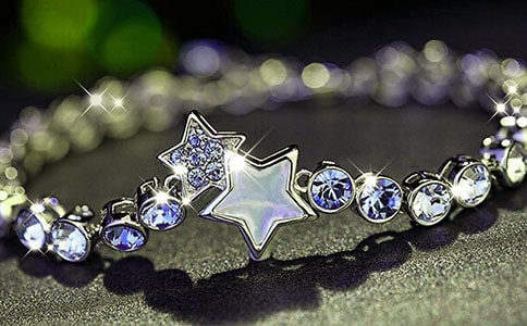 平淡的生活有木手鏈-寫人抒情作文800字