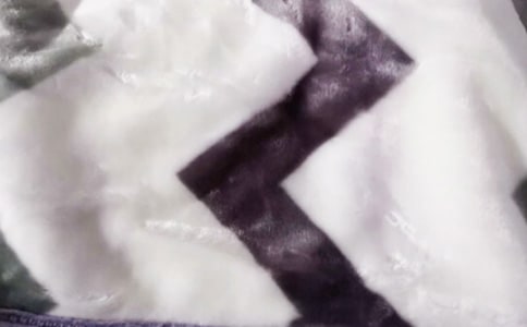 小班語言優質課教案及教學反思《阿文的小毯子》