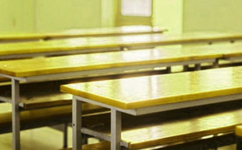 ���oĸУ��һ���ţ�ͨ��33ƪ��