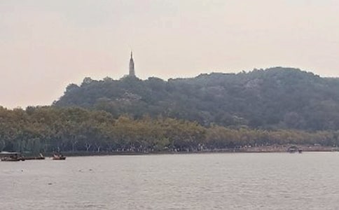 �������������~400��