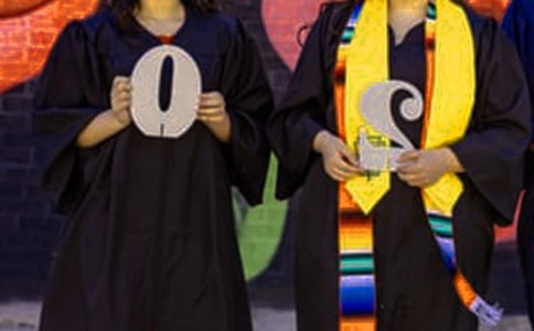 大學(xué)生免學(xué)費(fèi)申請書