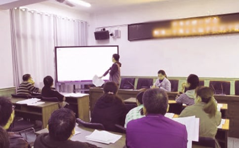 �̄�̎��������淶��