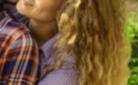 ��Ů���J�e�zӑ������